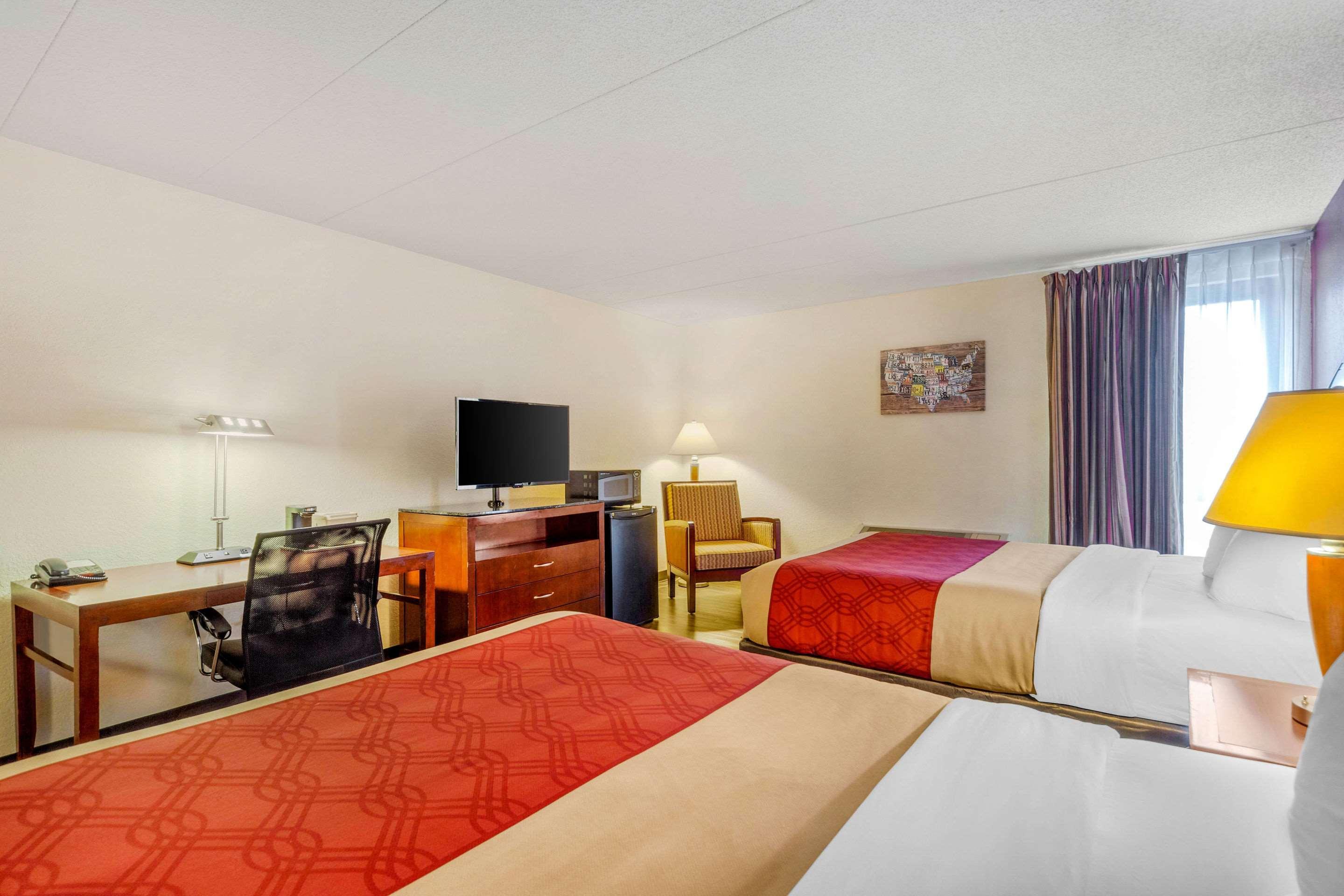 Econo Lodge Inn & Suites ברוקינגס מראה חיצוני תמונה