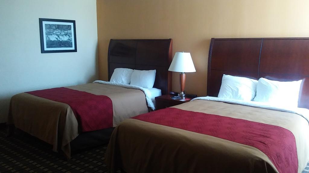 Econo Lodge Inn & Suites ברוקינגס מראה חיצוני תמונה